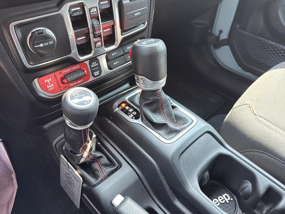 Jeep Wrangler Rubicon 2023-16