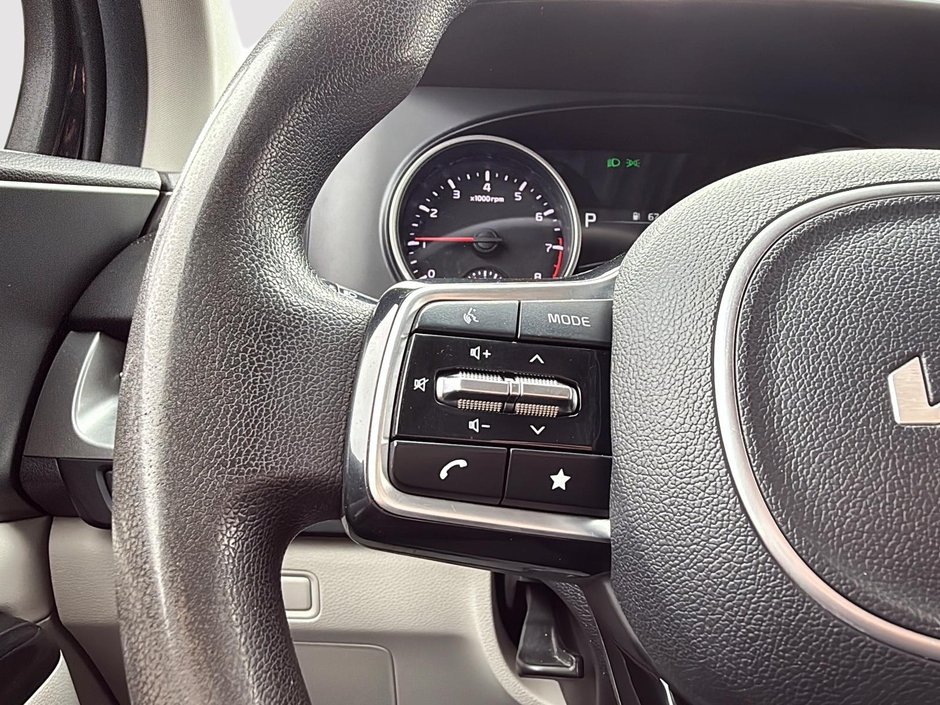 Kia Carnival LX 2022-15