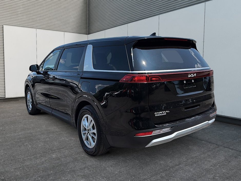 2023 Kia Carnival-3