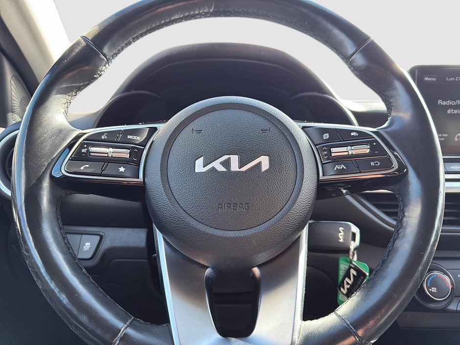 2022 Kia Forte LX-13