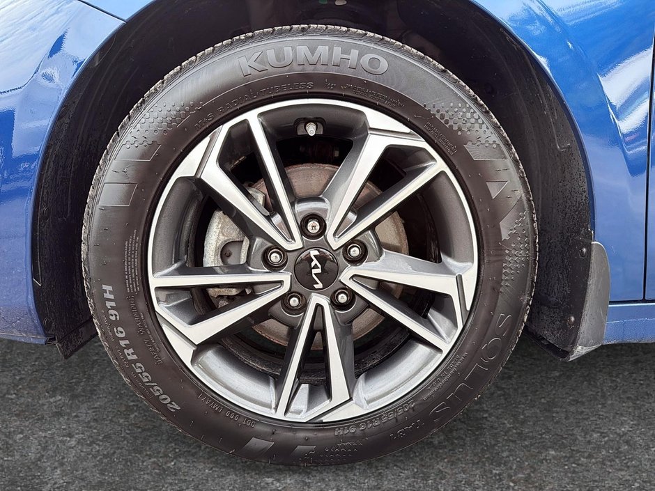 2024 Kia Forte-5