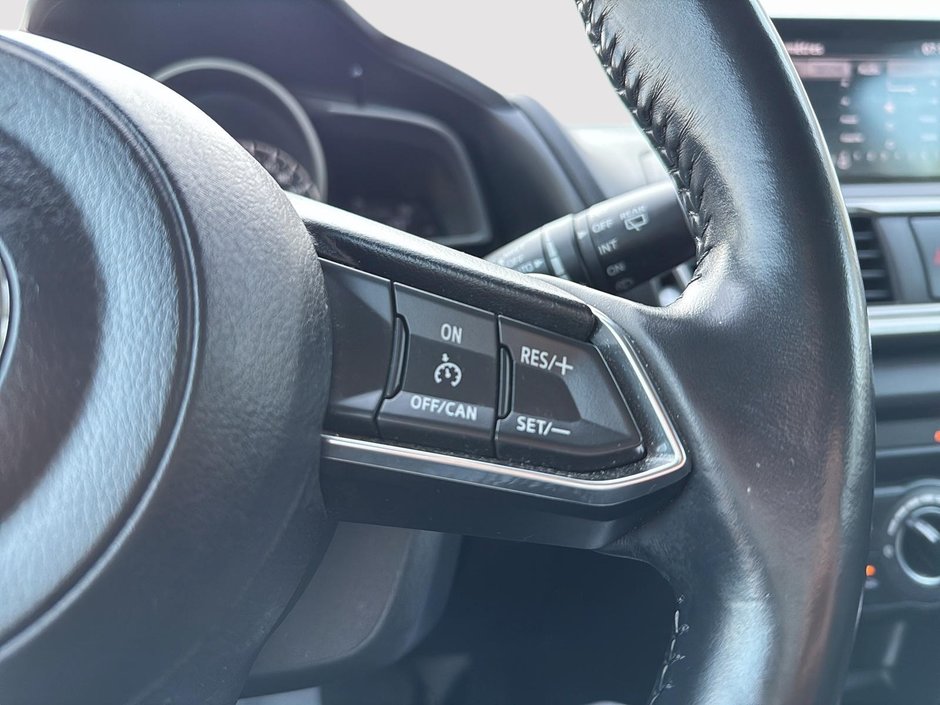 Mazda 3 Sport  2018-15