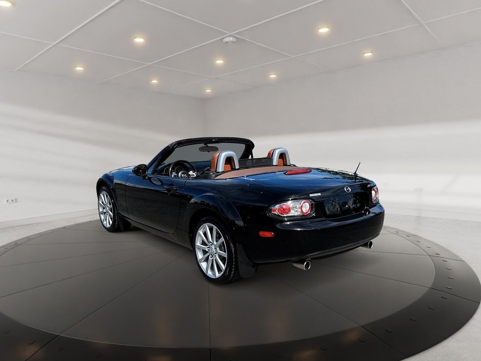 2006 Mazda MX-5 GT-2