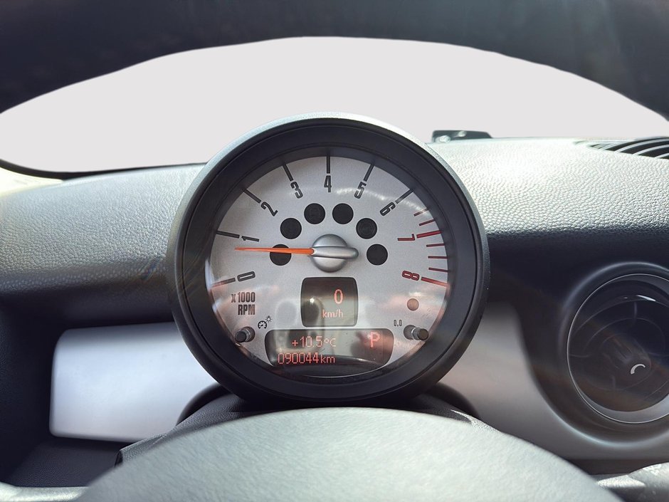 2012 MINI Cooper Hardtop-11