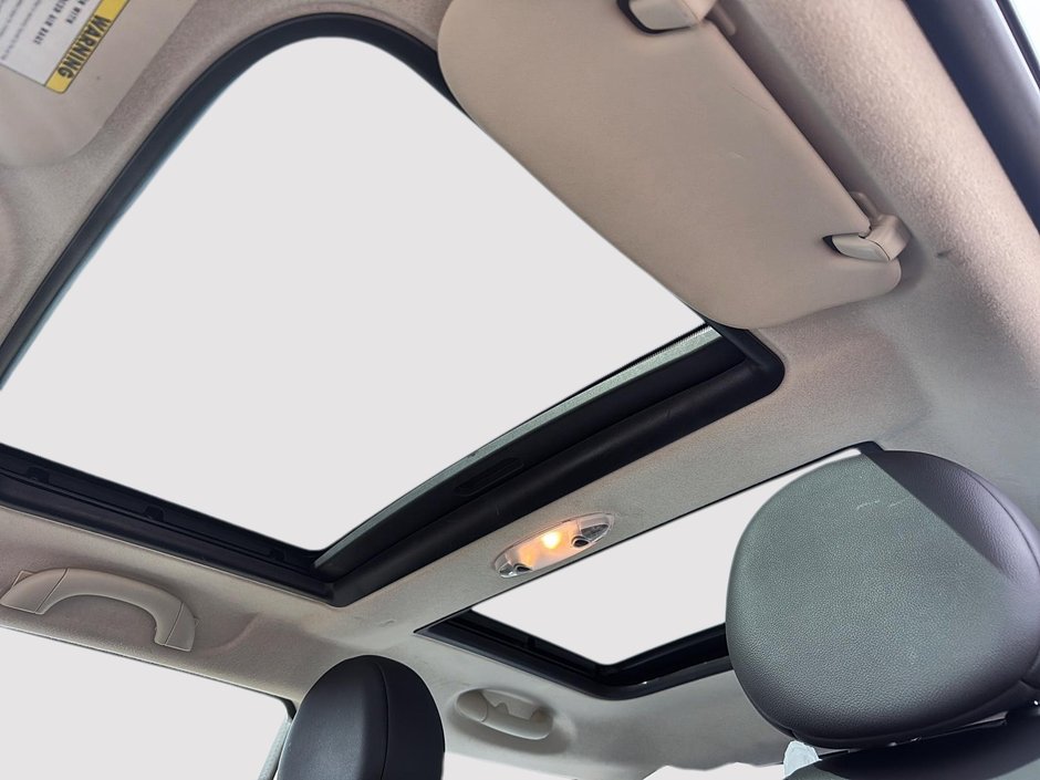 2012 MINI Cooper Hardtop-13