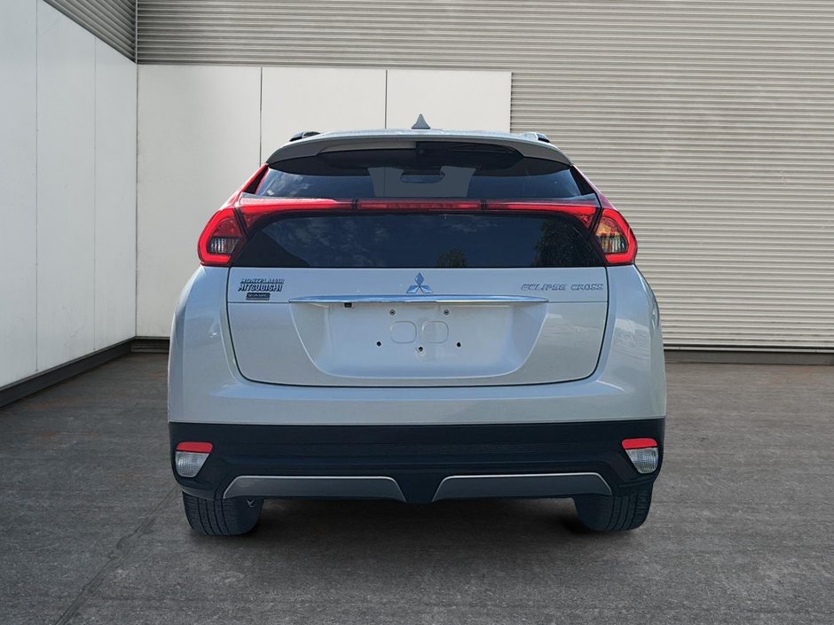 2018 Mitsubishi ECLIPSE CROSS-2