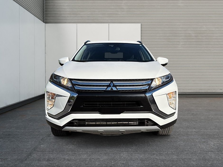 2018 Mitsubishi ECLIPSE CROSS-1