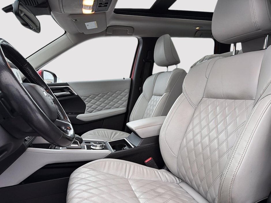 2022 Mitsubishi Outlander-7