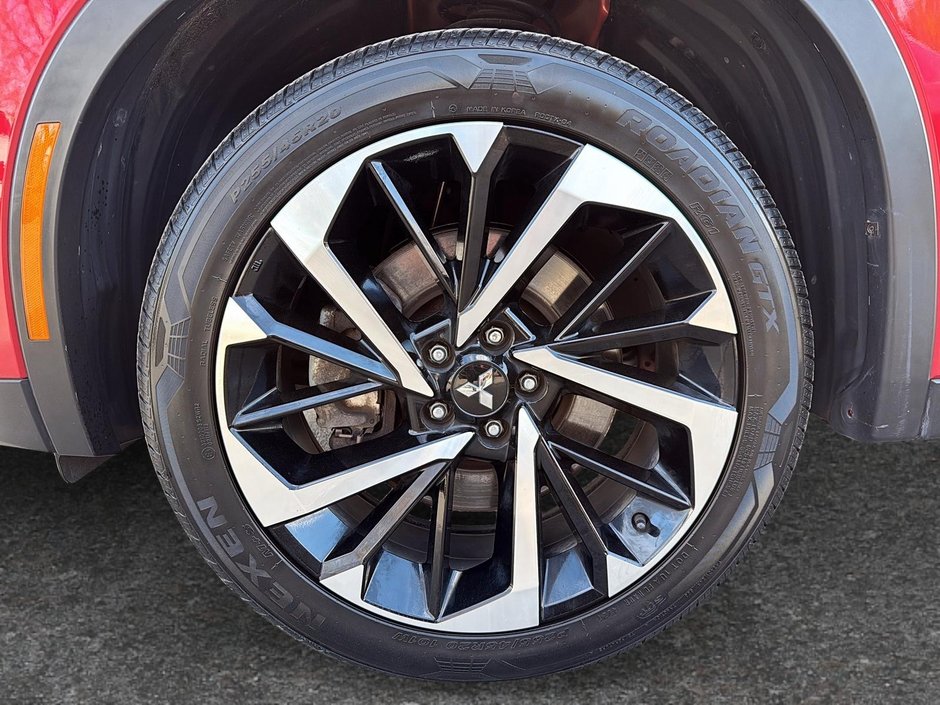 Mitsubishi Outlander  2022-5
