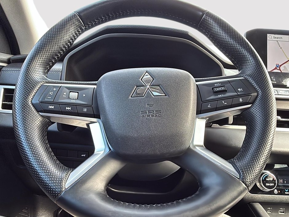 Mitsubishi Outlander  2022-11