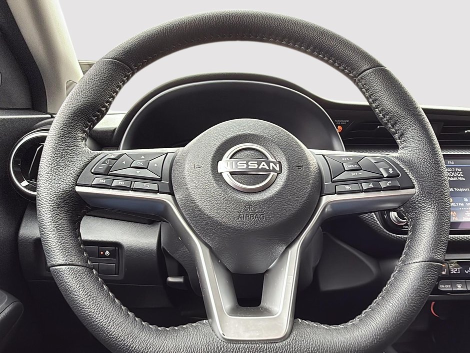 2025 Nissan Kicks Play SV-13