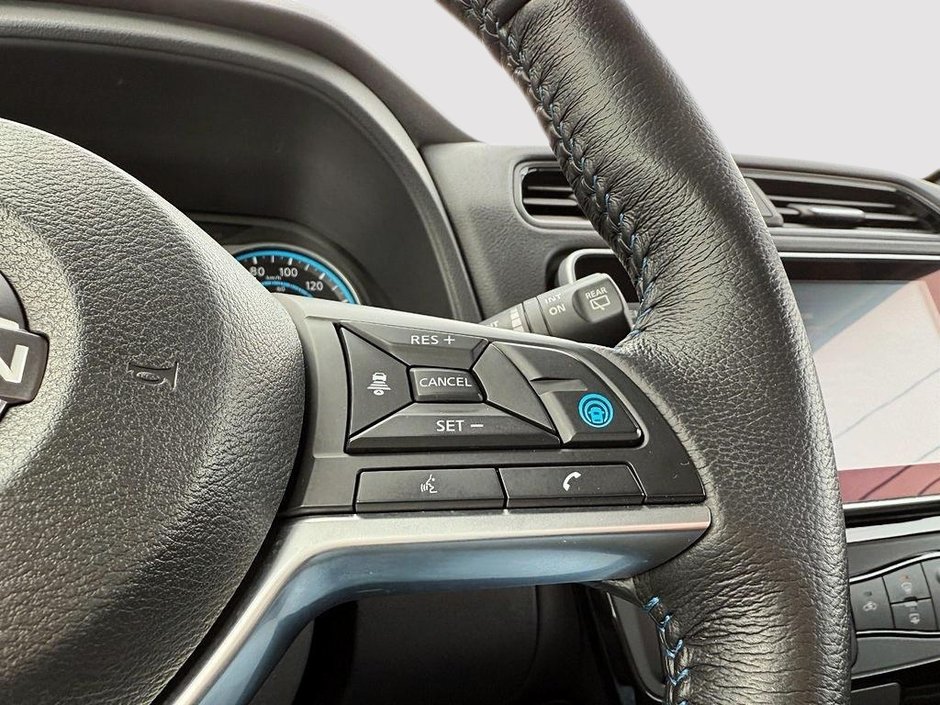 Nissan Leaf SL PLUS 2023-14
