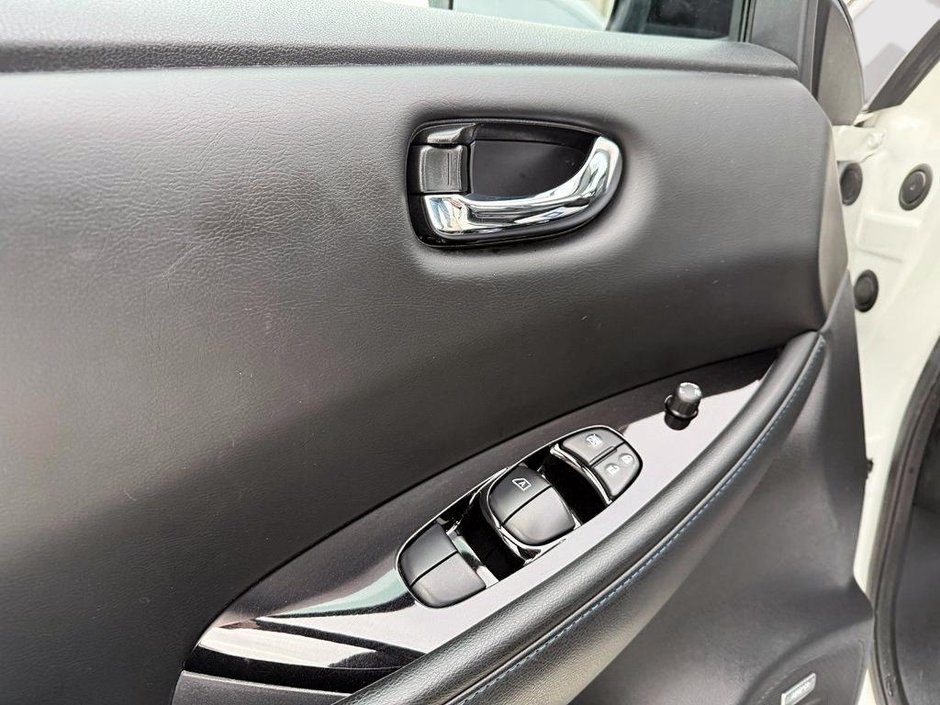 Nissan Leaf SL PLUS 2023-10