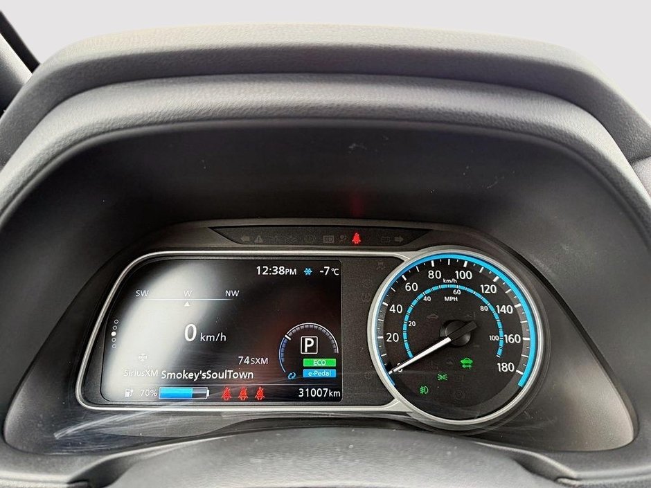 Nissan Leaf SL PLUS 2023-15