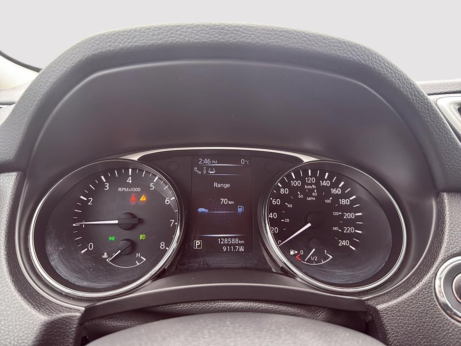 Nissan Rogue  2015-16