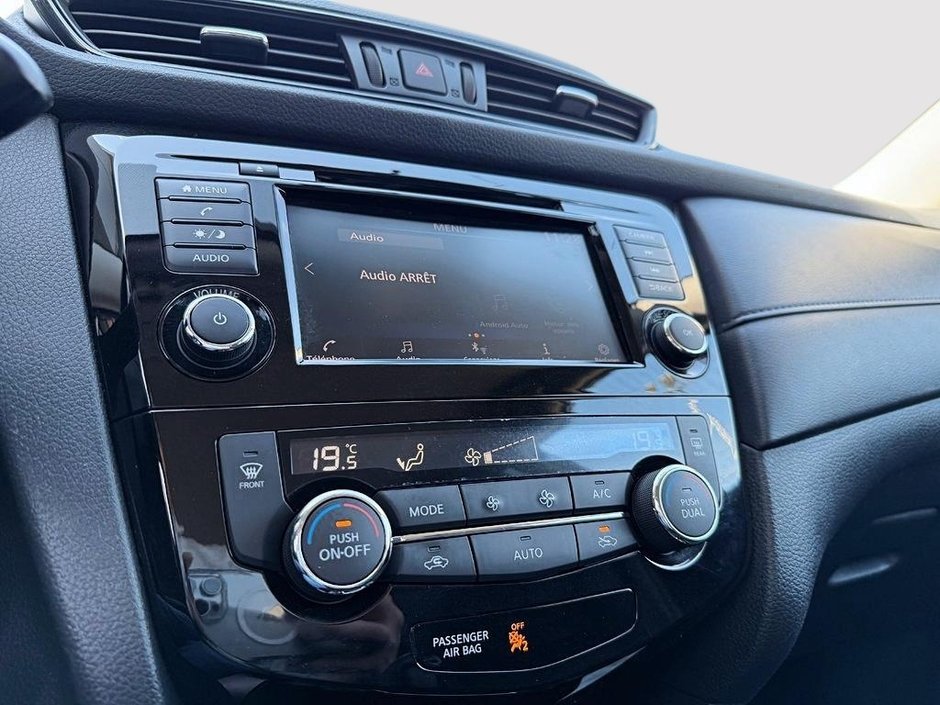 Nissan Rogue SV 2020-15