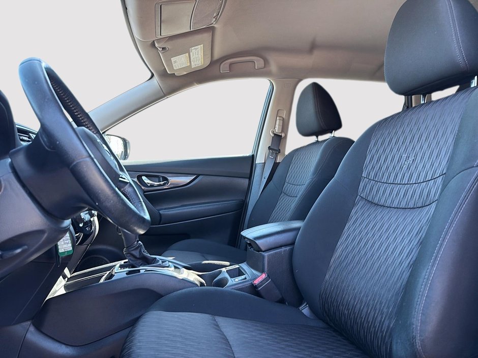 Nissan Rogue  2020-7