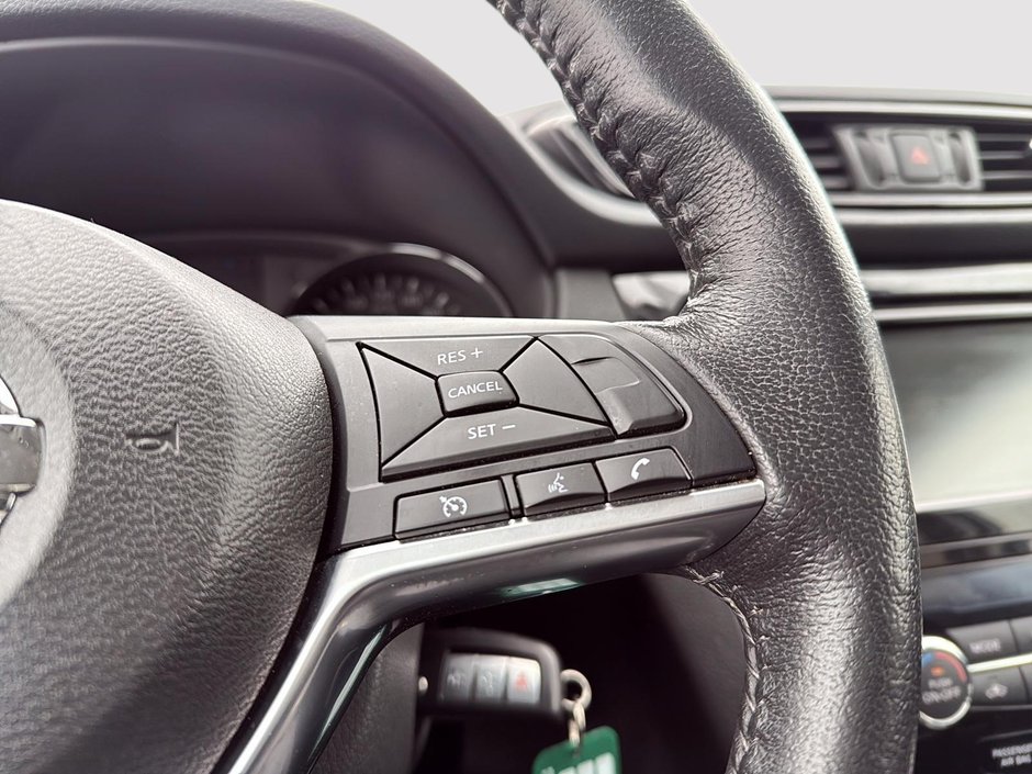 2020 Nissan Rogue-13