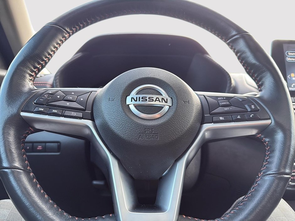 Nissan Sentra  2022-13