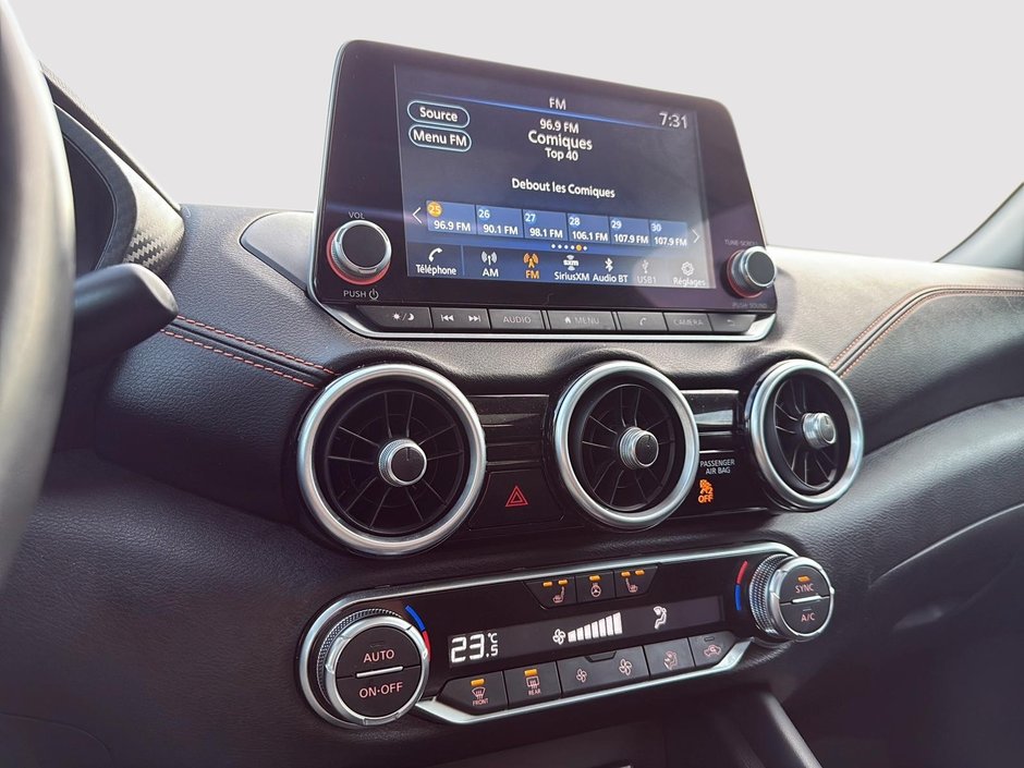 Nissan Sentra  2022-17