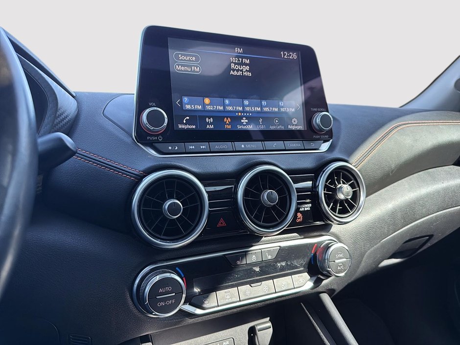 Nissan Sentra  2022-14