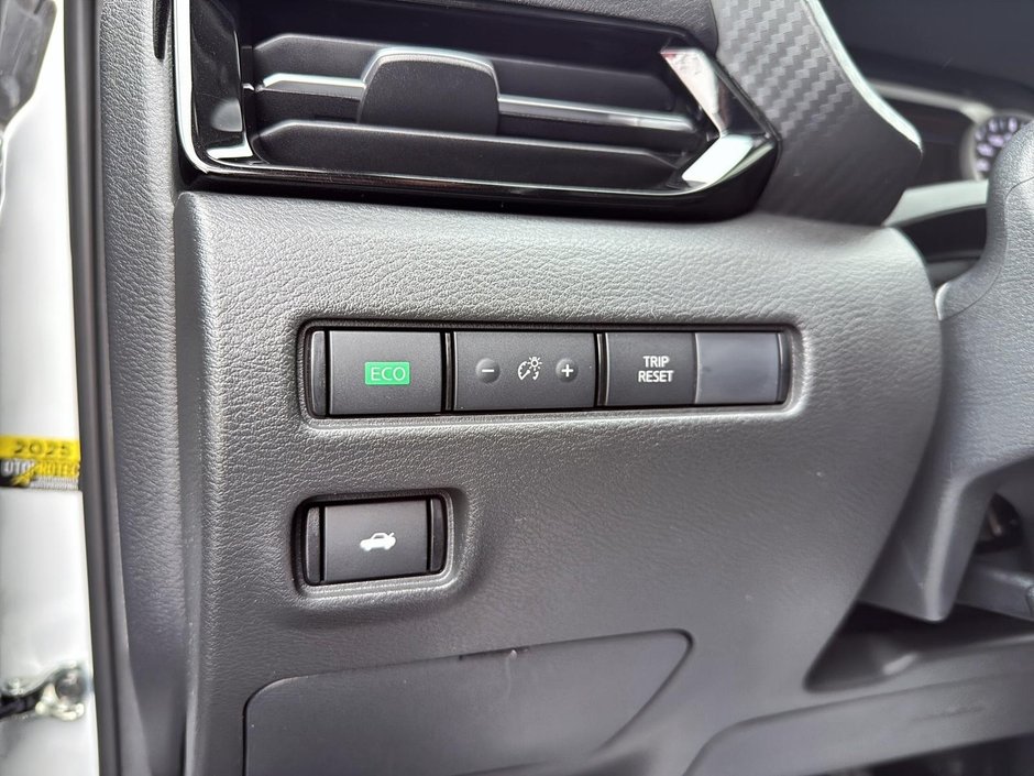 Nissan Sentra SR 2025-10