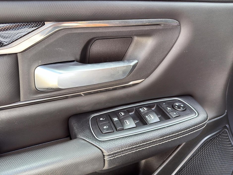 2020 Ram 1500 Sport Crewcab V8 4x4-10