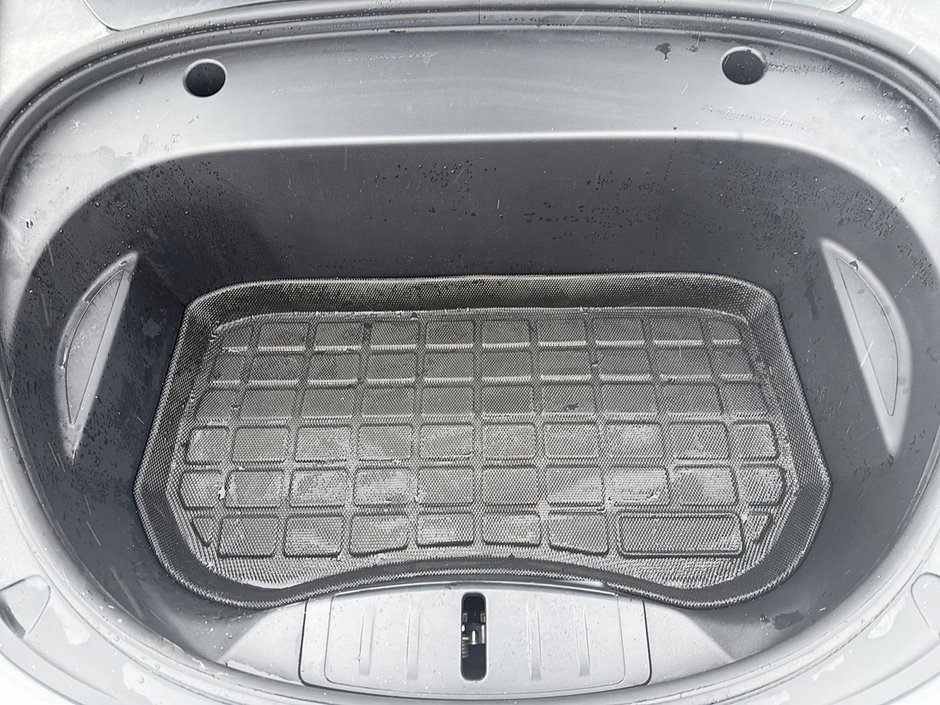 2023 Tesla Model 3-6