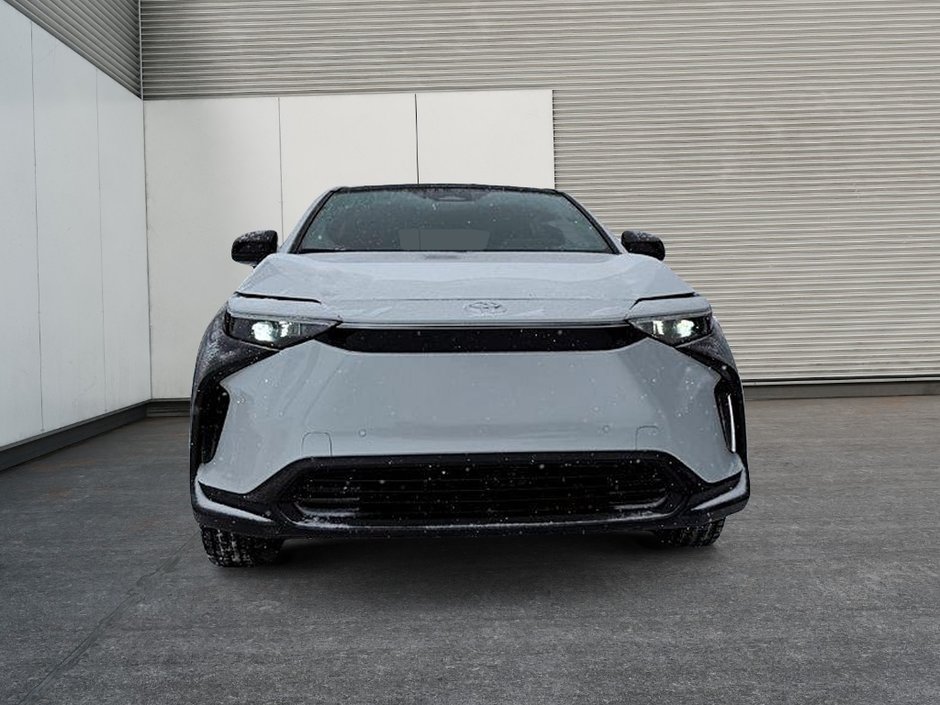 Toyota BZ4X XLE 2023-1