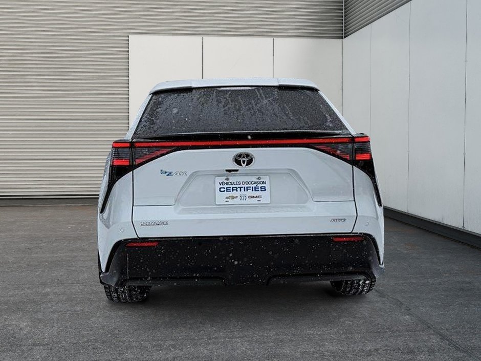 Toyota BZ4X XLE 2023-2
