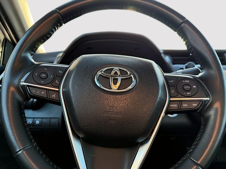 Toyota Camry XLE 2018-11