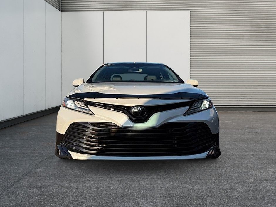 Toyota Camry XLE 2018-1