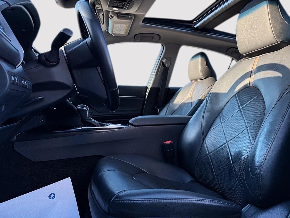 Toyota Camry XLE 2018-7