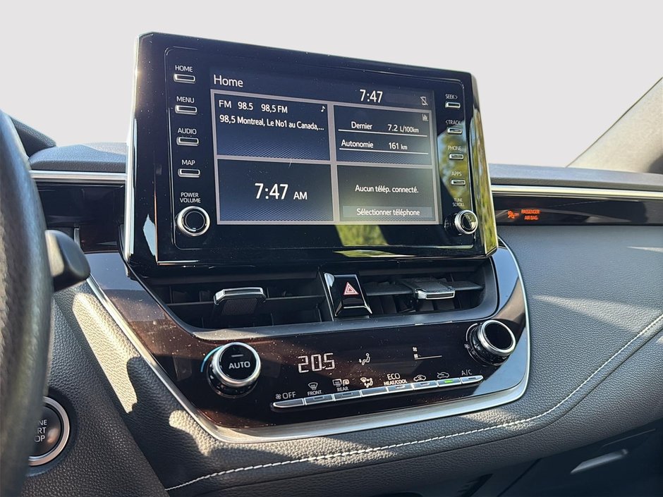 Toyota Corolla Hatchback SE 2019-16