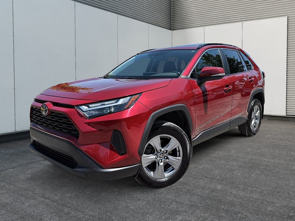 2022 Toyota RAV4 XLE in Drummondville, Quebec - w940px