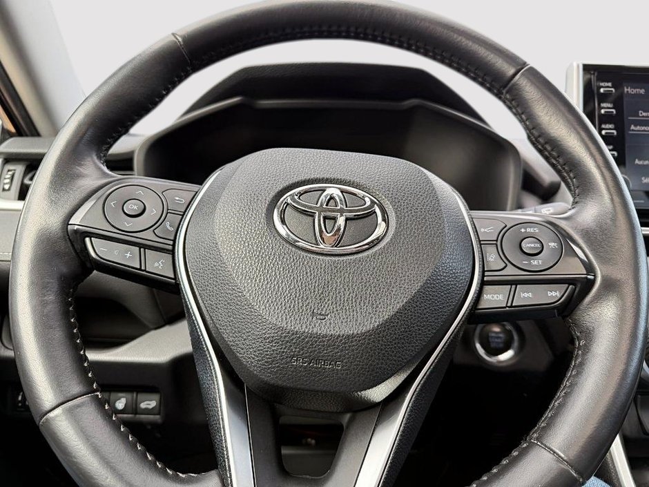 Toyota RAV4 XLE 2023-11
