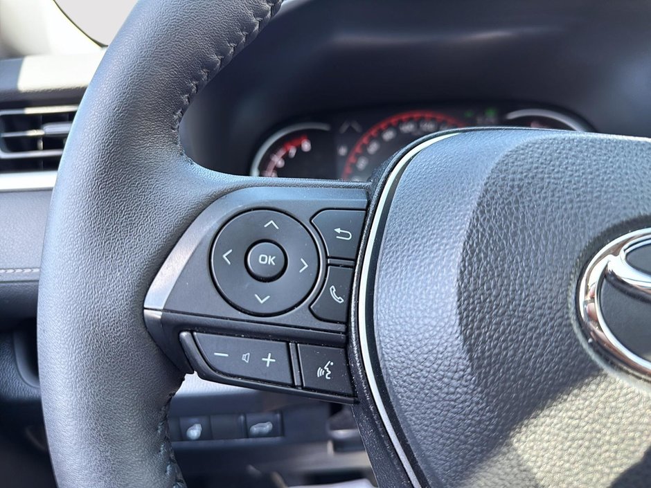 2023 Toyota RAV4 XLE AWD-13