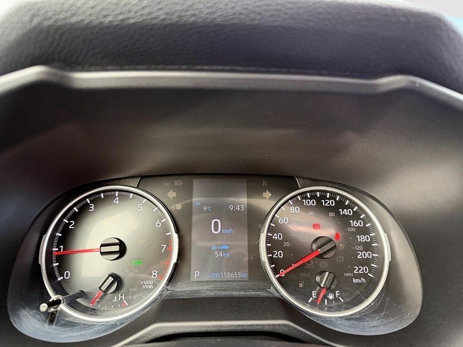 Toyota RAV4 XLE 2023-14