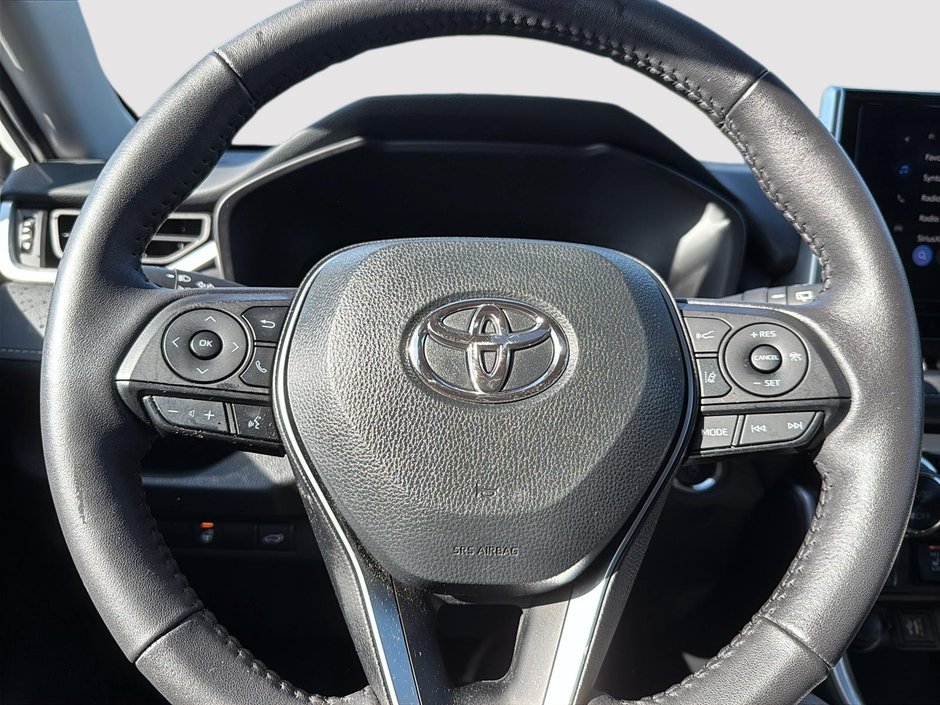 2024 Toyota RAV4 Hybrid XLE-11