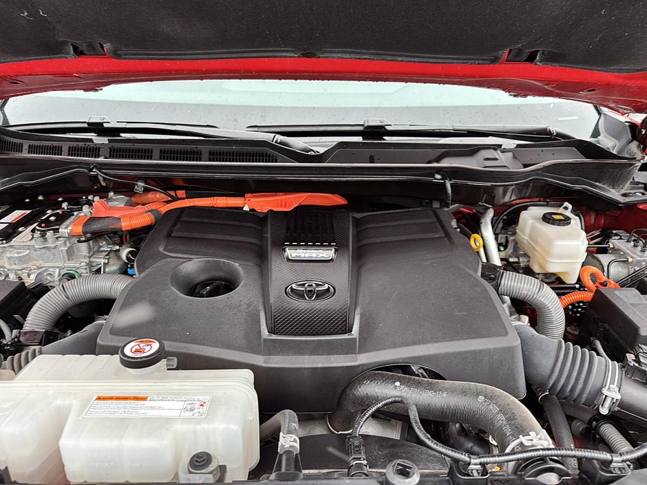 Toyota Sequoia PLATINUM 2024-6