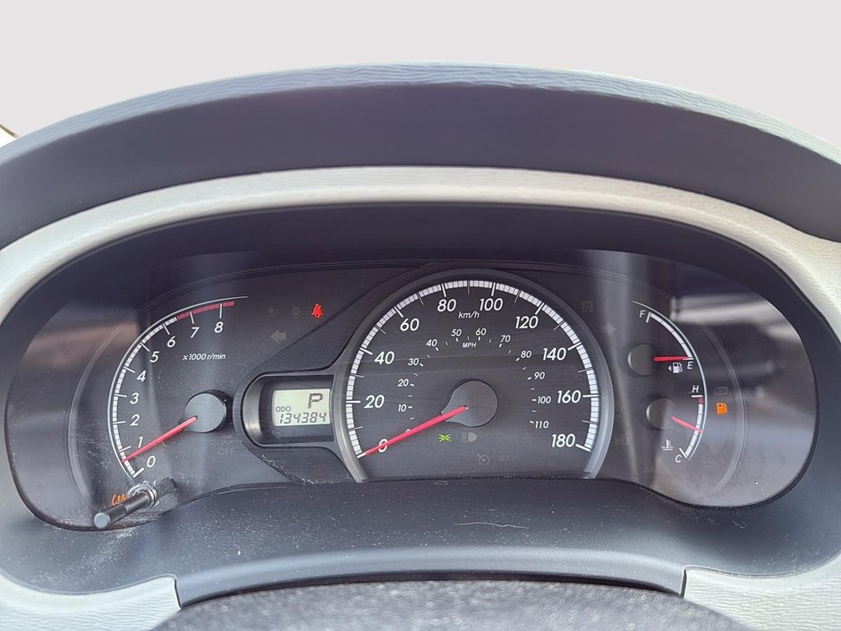 2013 Toyota Sienna-15