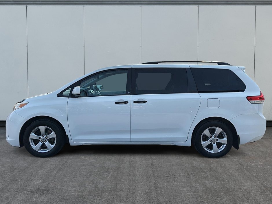 2013 Toyota Sienna-4
