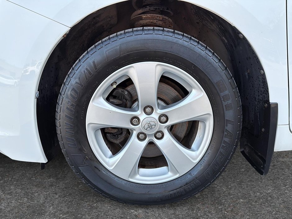 2013 Toyota Sienna-6