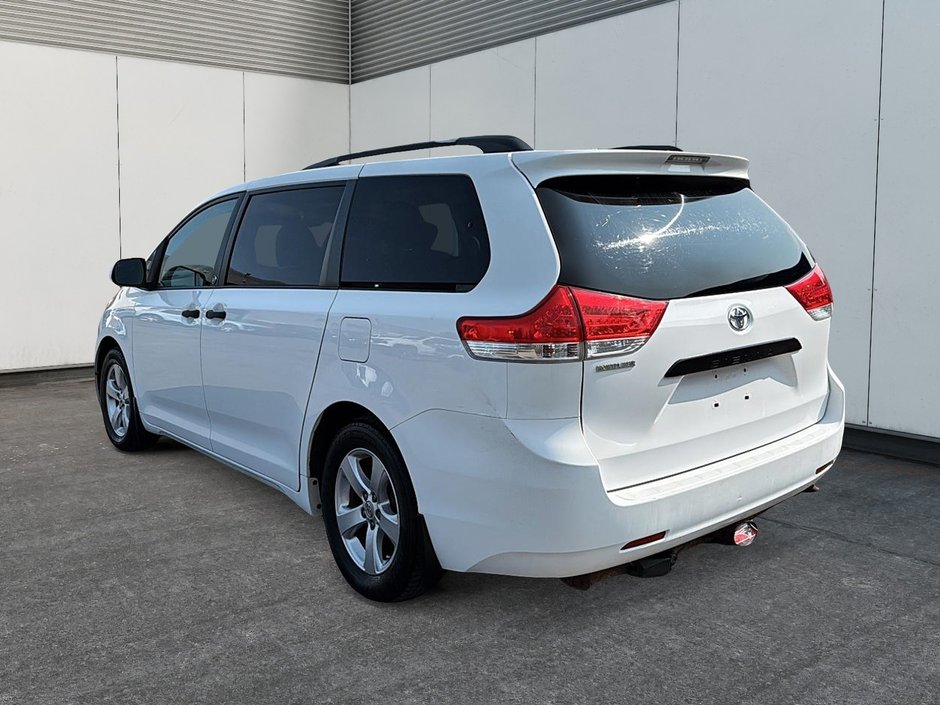 2013 Toyota Sienna-3