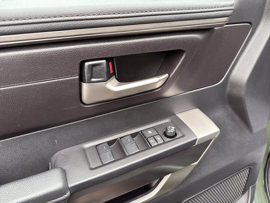 Toyota Tundra SR 2022-10