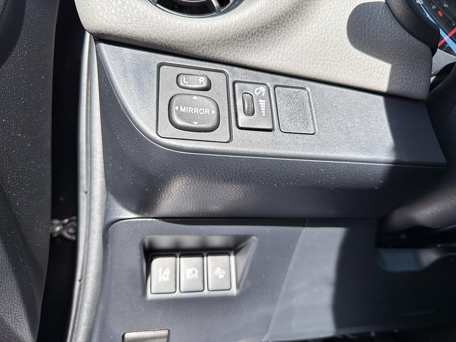 Toyota Yaris Hatchback  2019-9