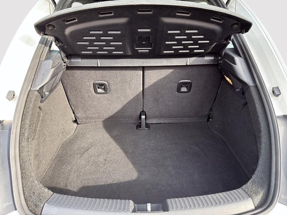 2014 Volkswagen Beetle Coupe-5