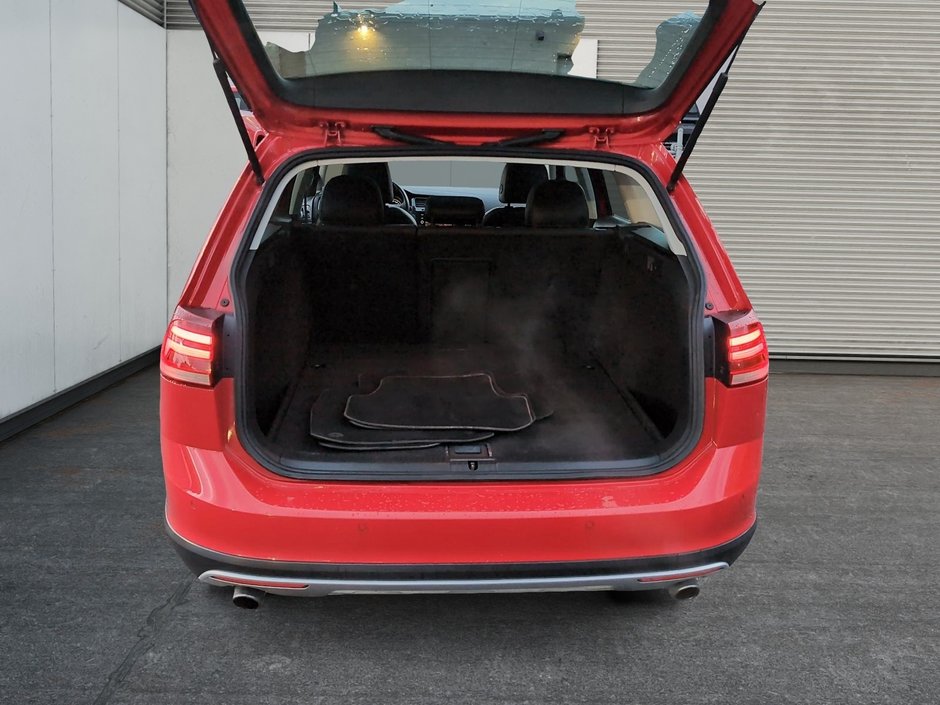 2018 Volkswagen Golf Alltrack-6