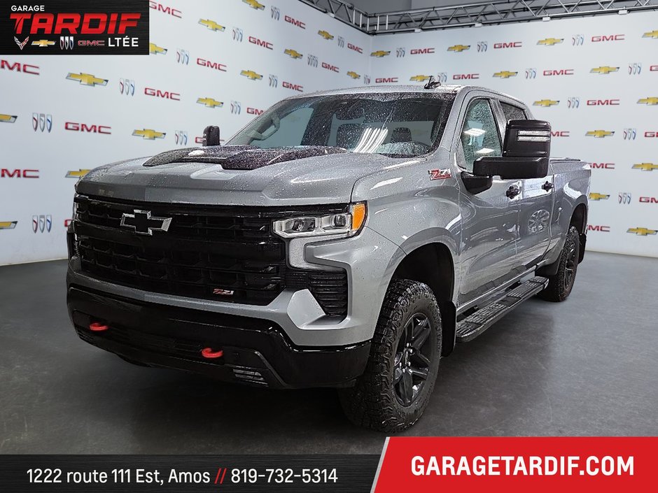 Chevrolet Silverado 1500  2023 à Amos, Québec - w940px