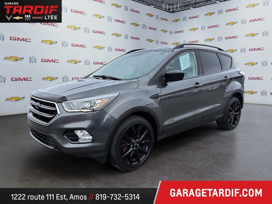 Ford Escape  2017 à Amos, Québec - w940px